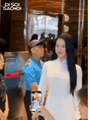 Thảm đỏ Sao Nhập Ngũ 2025: Hoà Minzy - Chi Pu - Kỳ Duyên đọ visual cực nét, 1 mỹ nhân lộ nhan sắc khác lạ- Ảnh 4.