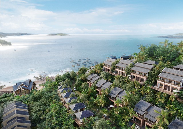 Nơi nhìn thẳng ra một trong những vịnh biển đẹp nhất Việt Nam, du khách đến được hưởng dịch vụ 4 - 6 sao- Ảnh 1.