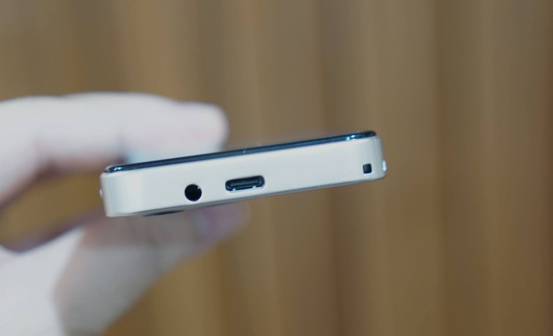 Mẫu smartphone cho trẻ em giá 1,5 triệu – nói không với TikTok, YouTube nhưng vẫn đảm bảo kết nối với phụ huynh- Ảnh 2.