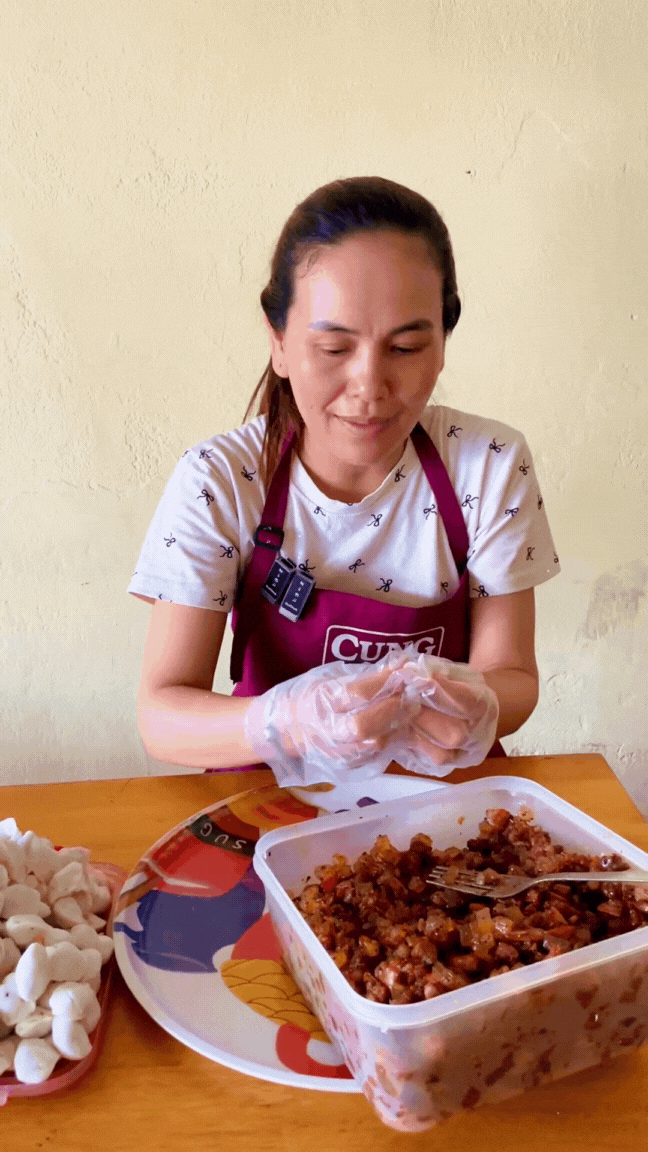 Quán bánh bèo - bánh nậm - bánh lọc 30 năm tuổi chuẩn vị Huế: Du khách thấy là thèm, người xa quê bỗng nhớ quê da diết!- Ảnh 4.