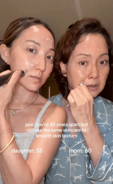 Cô nàng Hàn Quốc khoe làn da tuổi 60 của mẹ: Cách bà bôi kem và uống nước đúng là kinh nghiệm để đời- Ảnh 11.