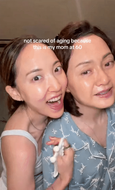 Cô nàng Hàn Quốc khoe làn da tuổi 60 của mẹ: Cách bà bôi kem và uống nước đúng là kinh nghiệm để đời- Ảnh 1.