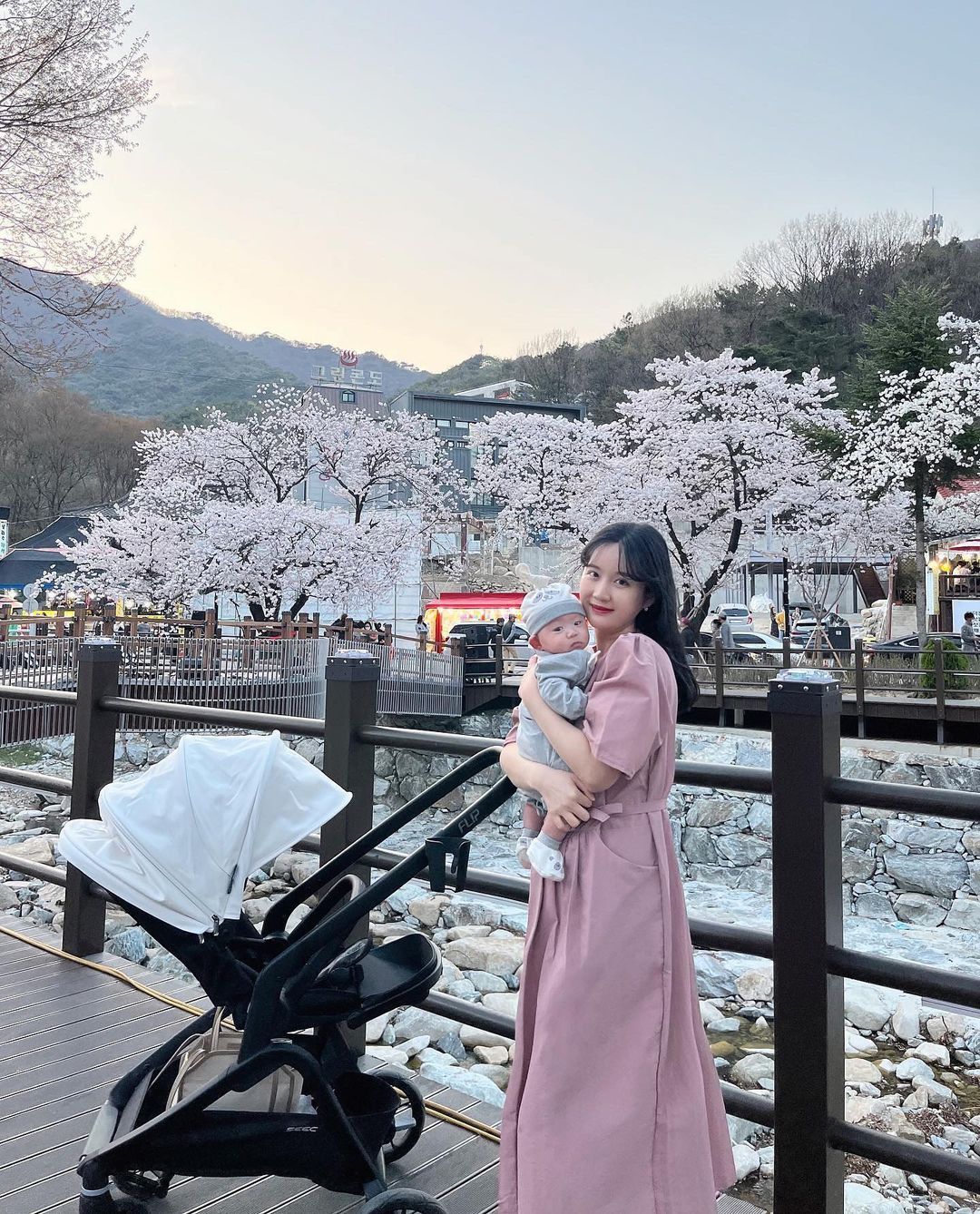 Dạy bảo người khác phải làm mẹ như thế nào là hành động của những người IQ, EQ và MQ đều chạm đáy- Ảnh 2. Dạy bảo người khác phải làm mẹ như thế nào là hành động của những người IQ, EQ và MQ đều chạm đáy- Ảnh 2.