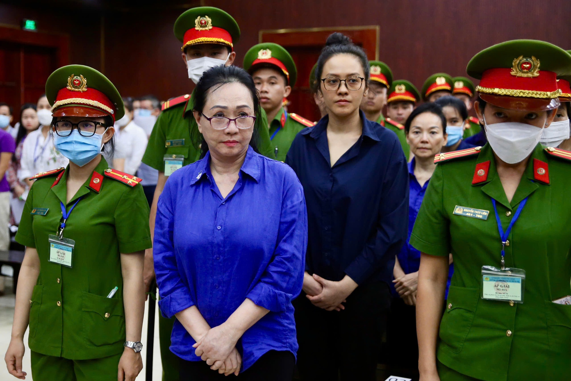 Tiếp tục xác minh, thẩm định giá tài sản của bà Trương Mỹ Lan- Ảnh 1.