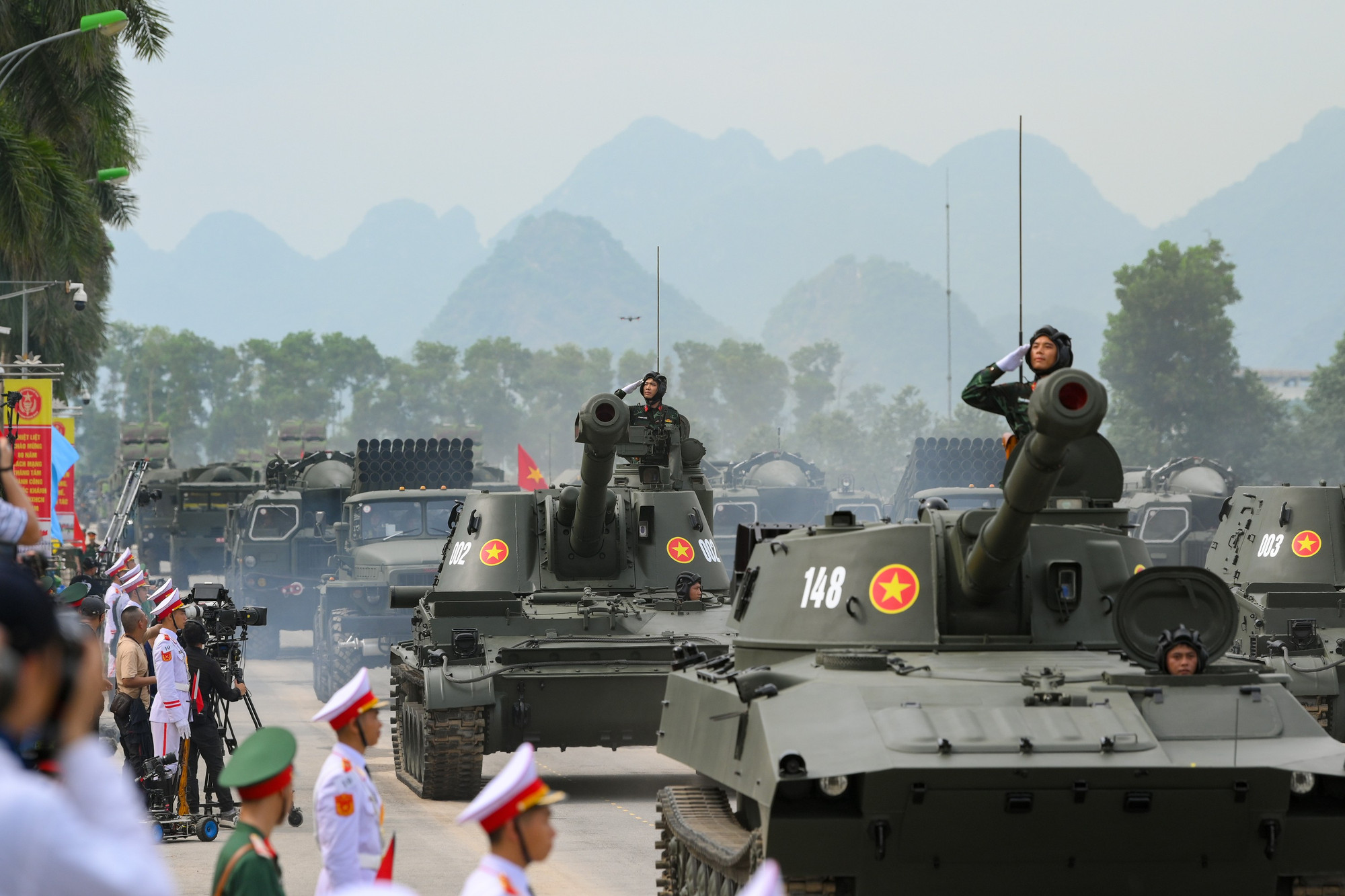 Pháo tự hành SU-122, SU-152 của QĐND diễu binh 2/9: Xoay 360 độ, tầm hoạt động 300 km, đạn pháo nặng 50kg- Ảnh 2.