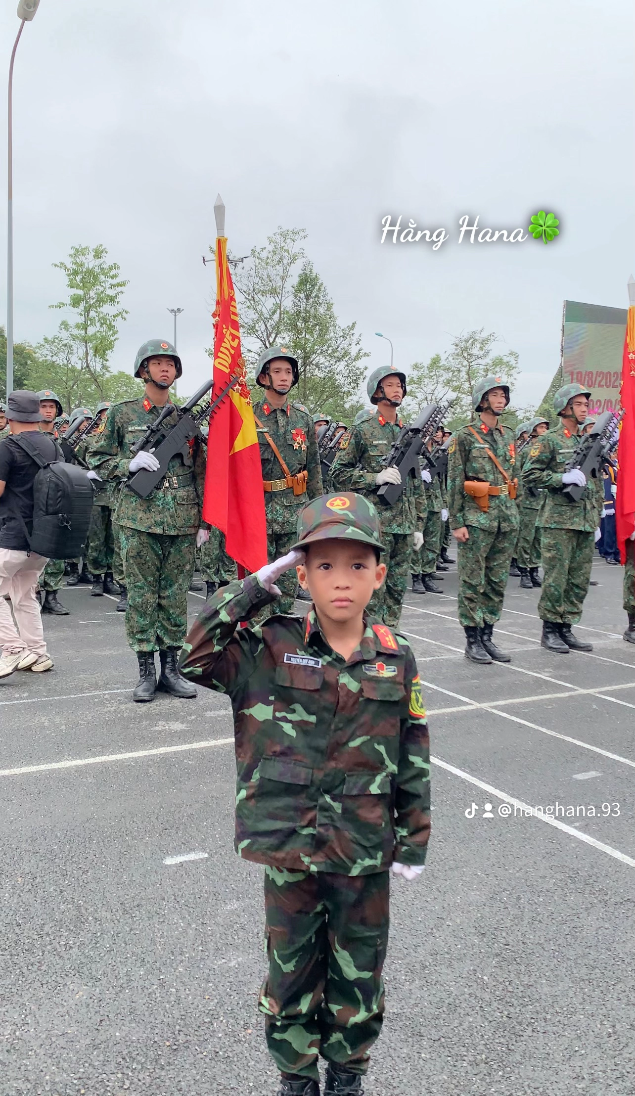 "Chiến sĩ nhí" 6 tuổi làm rạng danh khối nghỉ hè: Mùa hè ý nghĩa trong màu áo lính, được tập luyện cùng các chiến sĩ A80- Ảnh 14.