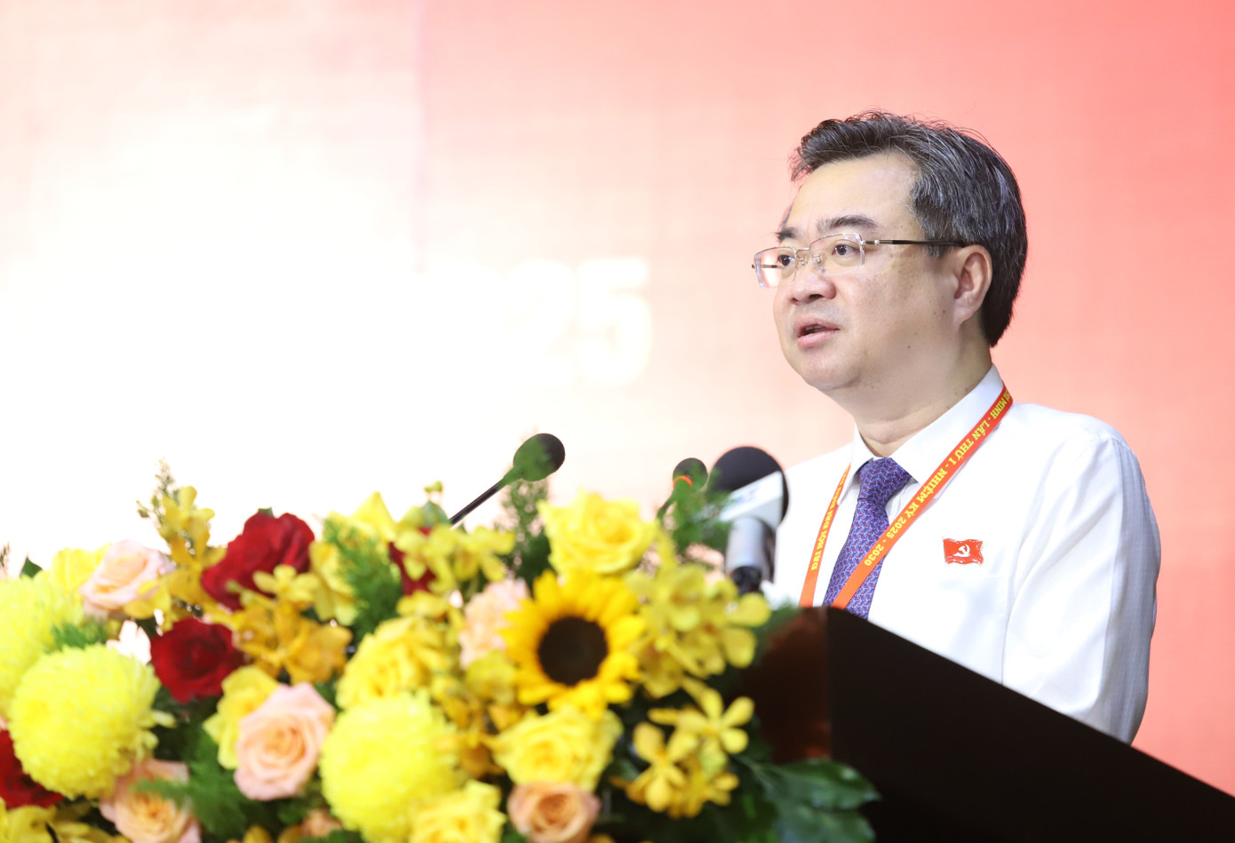 Ông Nguyễn Thanh Nghị giữ chức Bí thư Đảng ủy các cơ quan Đảng TPHCM- Ảnh 1.