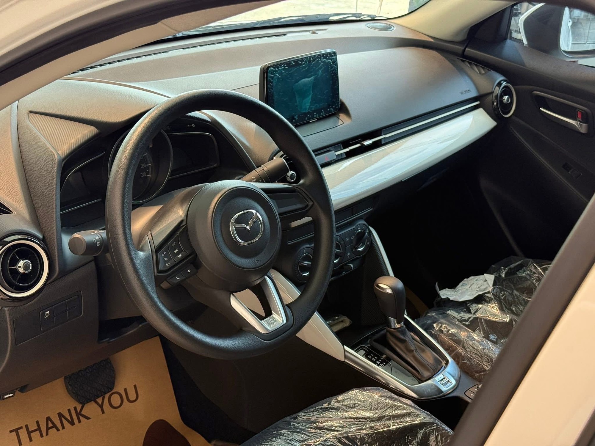 Mazda2 giảm giá tới 42 triệu đồng, giá thực tế lấn cả 'sân' của Hyundai i10, Kia Morning- Ảnh 6.