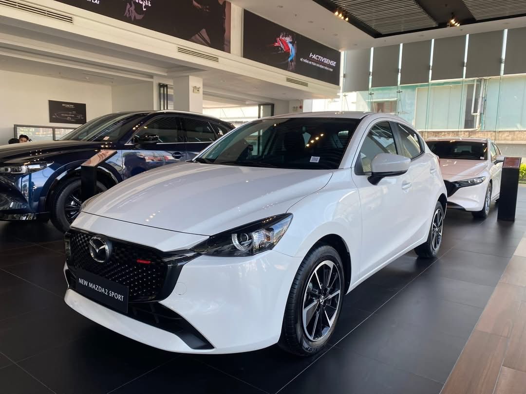 Mazda2 giảm giá tới 42 triệu đồng, giá thực tế lấn cả 'sân' của Hyundai i10, Kia Morning- Ảnh 1.