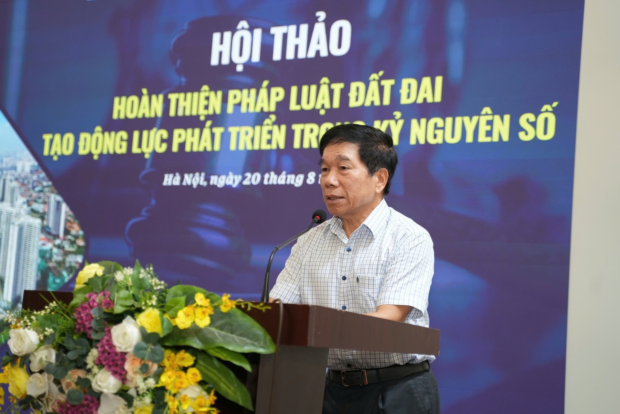 “Cứ mỗi lần giao đất, giá lại đội lên, khiến chi phí doanh nghiệp tăng phi lý - đây chính là bất cập lớn nhất