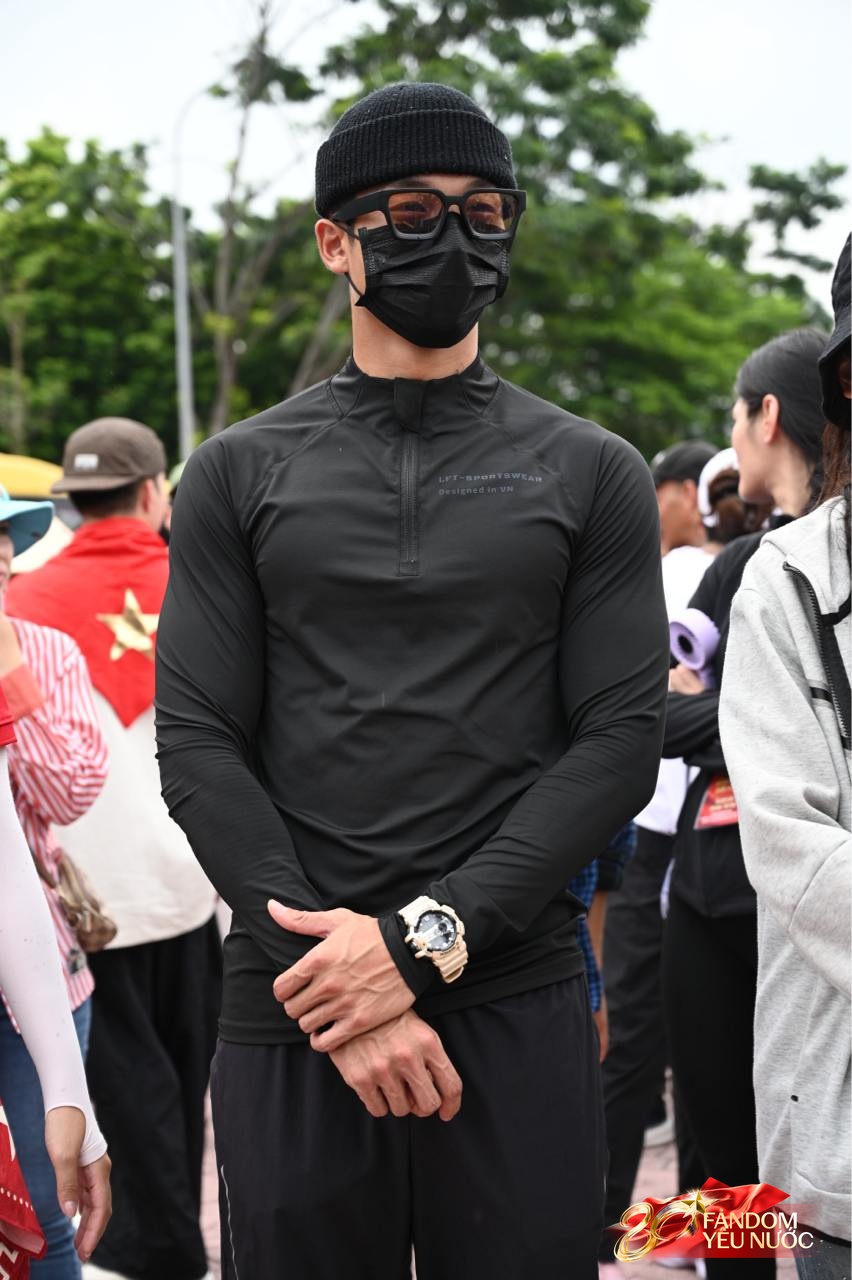 Dàn sao Việt luyện tập diễu hành tại sân Mỹ Đình: Thu Quỳnh hào hứng mong chờ 1 điều, Thanh Sơn - Khánh Vy - vợ chồng Salim góp mặt!- Ảnh 6.