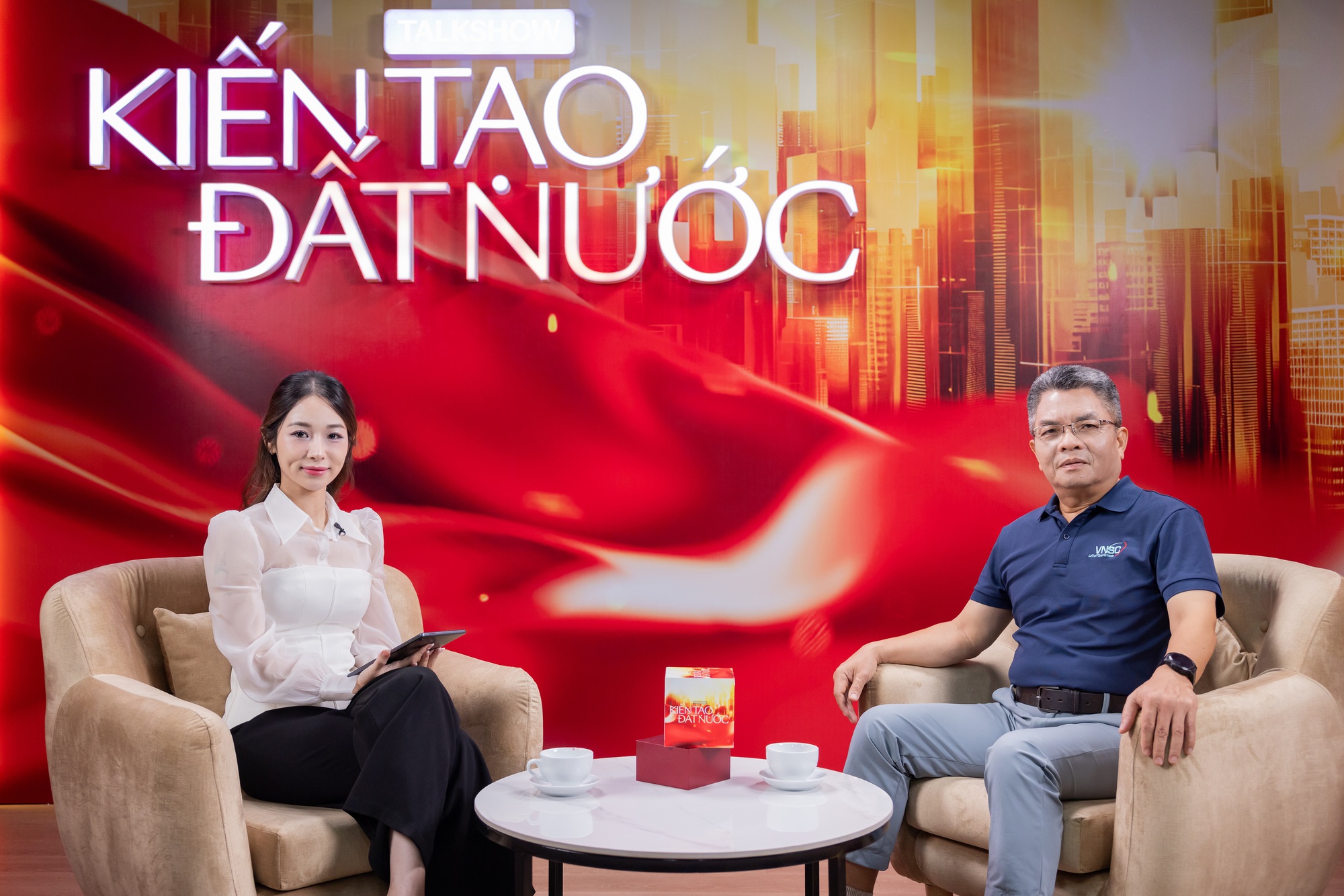 Vươn tới quỹ đạo không gian vũ trụ: Khát vọng làm chủ bầu trời Việt Nam- Ảnh 1.