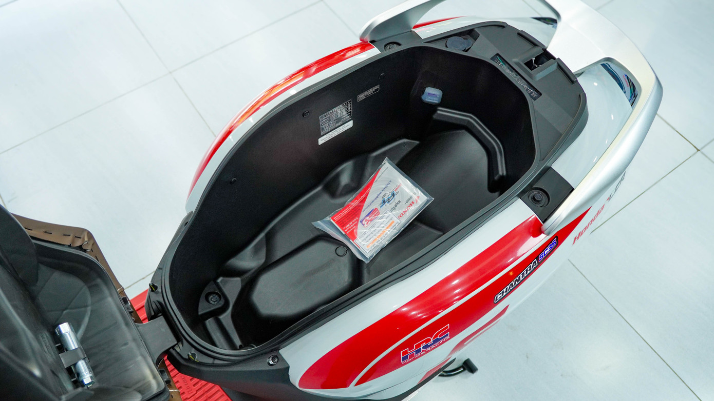 Honda Giorno+ SC35 ThaiGP bản giới hạn đầu tiên về Việt Nam- Ảnh 10.