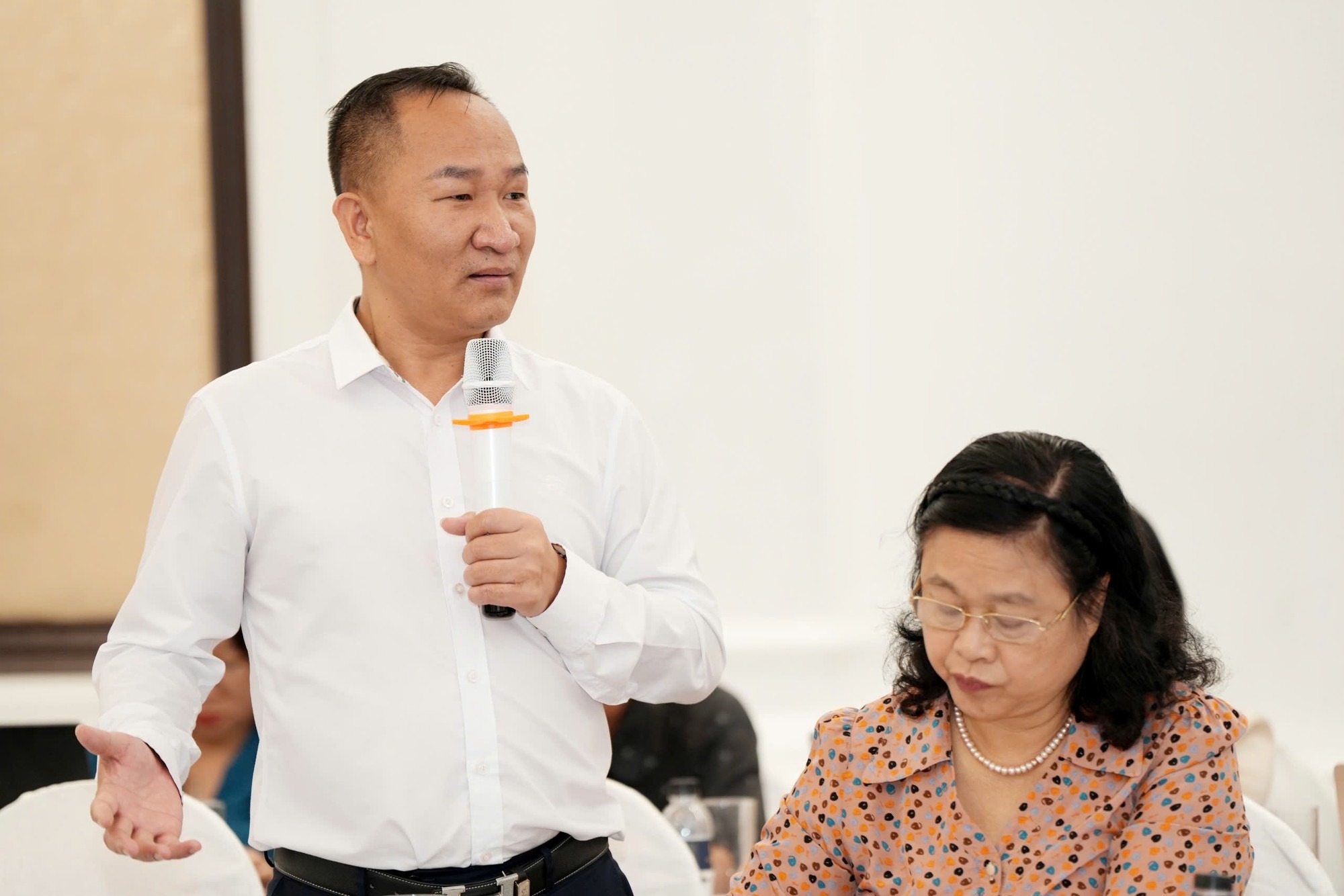 “Cứ mỗi lần giao đất, giá lại đội lên, khiến chi phí doanh nghiệp tăng phi lý - đây chính là bất cập lớn nhất