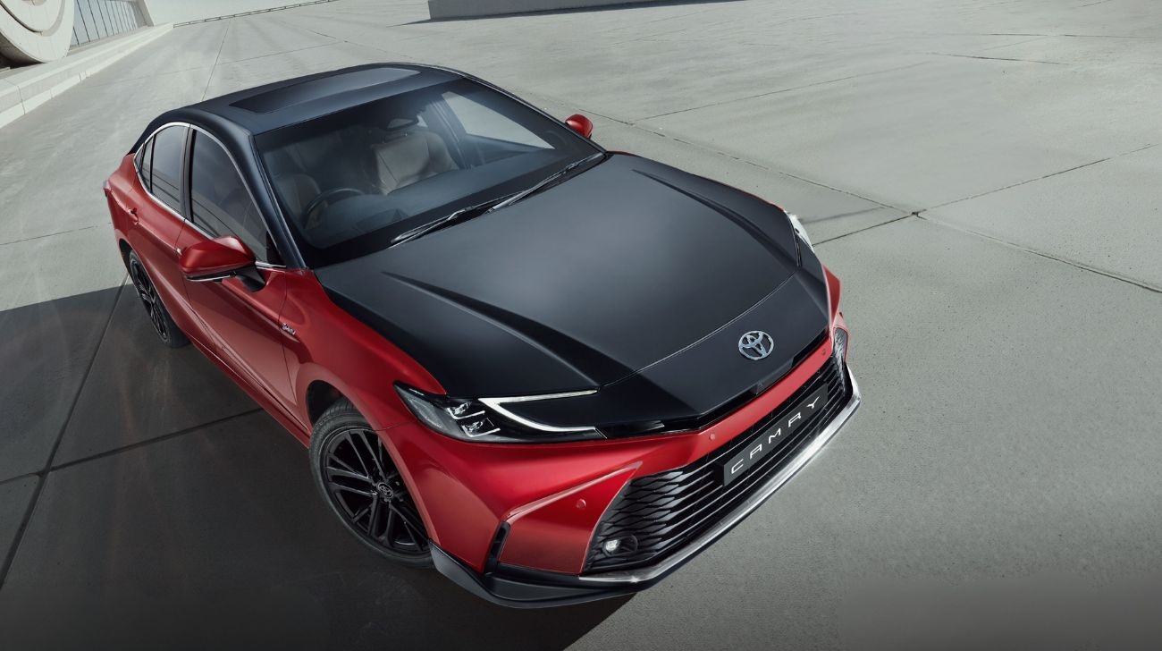 Toyota Camry từ 'xe chủ tịch' thành 'xe dân chơi': Bổ sung bản mới bắt mắt hơn, thêm tiện nghi mà giá không đổi- Ảnh 1.