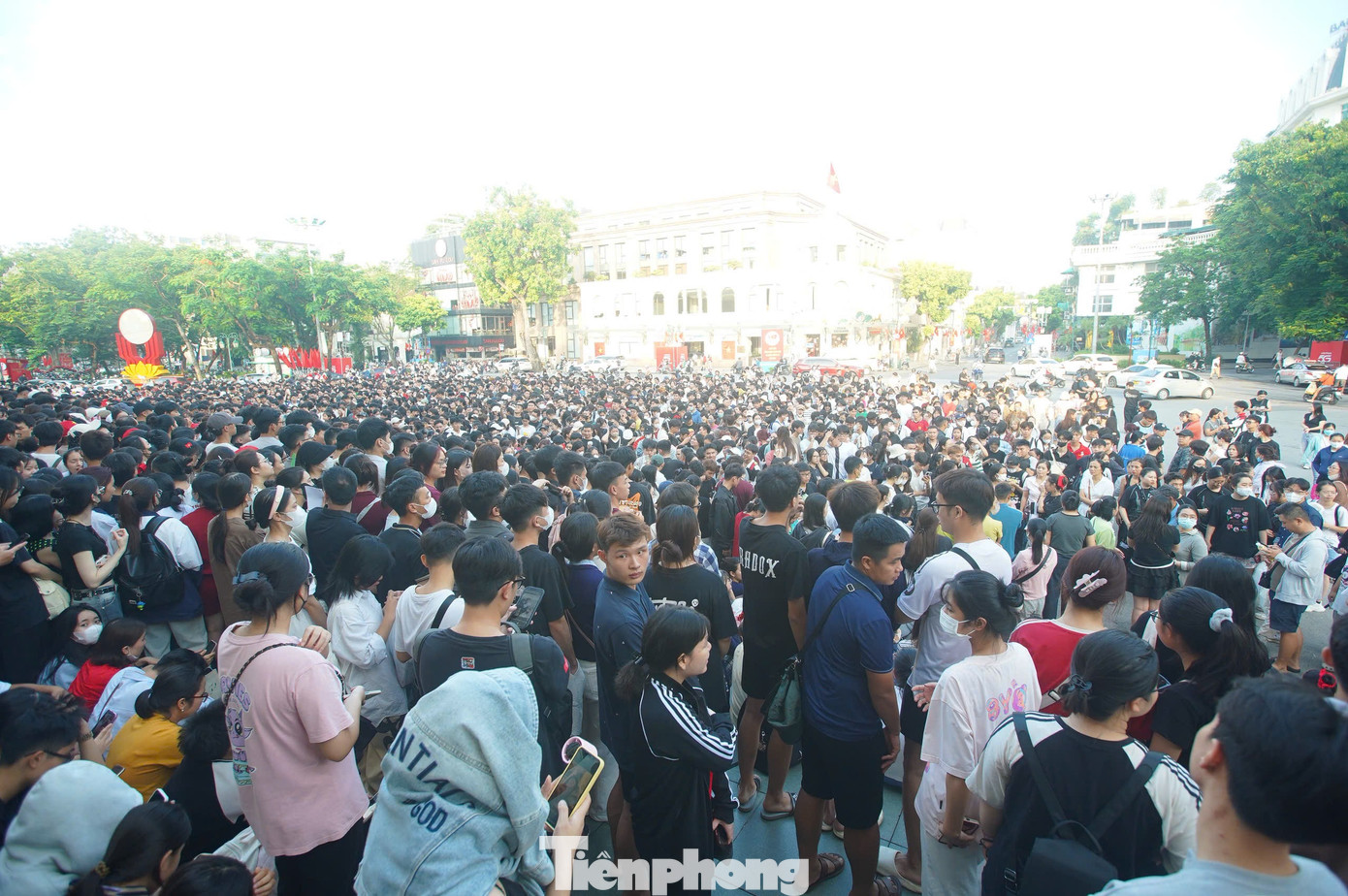 Cảnh tượng chưa từng có ở Nhà hát Lớn Hà Nội lúc 3h sáng- Ảnh 6.