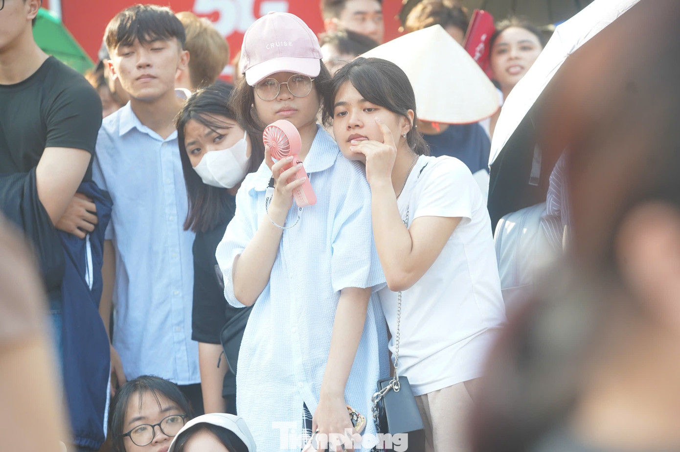 Cảnh tượng chưa từng có ở Nhà hát Lớn Hà Nội lúc 3h sáng- Ảnh 11.
