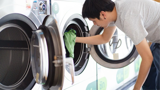 Nên mở hay đóng cửa máy giặt khi không dùng: Hóa ra bấy lâu nay nhiều người vẫn hiểu lầm- Ảnh 1.