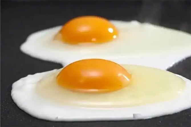 Ăn trứng kiểu này sẽ gây hại cơ thể- Ảnh 3.