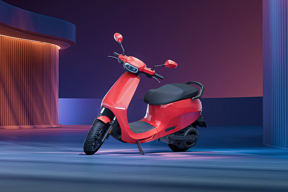 Xe máy điện phong cách cổ điển, màu sắc đẹp mê, trang bị ngang Honda SH- Ảnh 2. Xe máy điện phong cách cổ điển, màu sắc đẹp mê, trang bị ngang Honda SH- Ảnh 2.