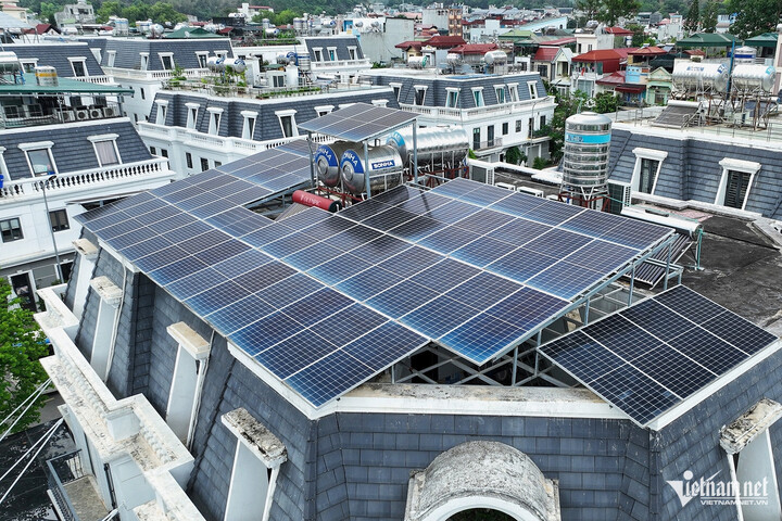 Hỗ trợ 14 triệu hộ lắp điện mặt trời mái nhà, Bộ Công Thương nói cần 42.000 tỷ- Ảnh 1.