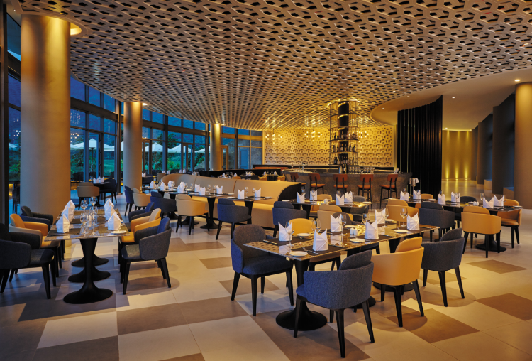 Cách trung tâm Đà Nẵng khoảng 25 km, sân golf 18 lỗ đẳng cấp quốc tế do tập đoàn nghìn tỷ đầu tư có gì mà nhiều lần giật giải “hàng đầu châu Á”?- Ảnh 2.