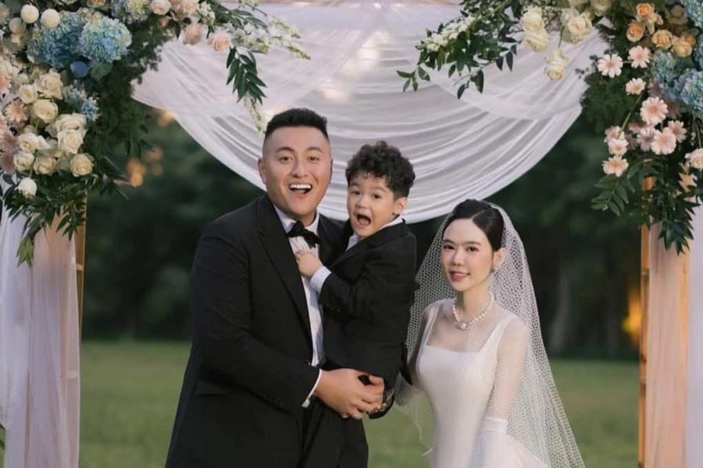 Nhà hào môn chọn dâu "bá đạo" thế này: Đại gia Sài thành chốt đơn sau khi xem tên, phú bà "đặt gạch" từ thời đi học- Ảnh 3. Nhà hào môn chọn dâu "bá đạo" thế này: Đại gia Sài thành chốt đơn sau khi xem tên, phú bà "đặt gạch" từ thời đi học- Ảnh 3.