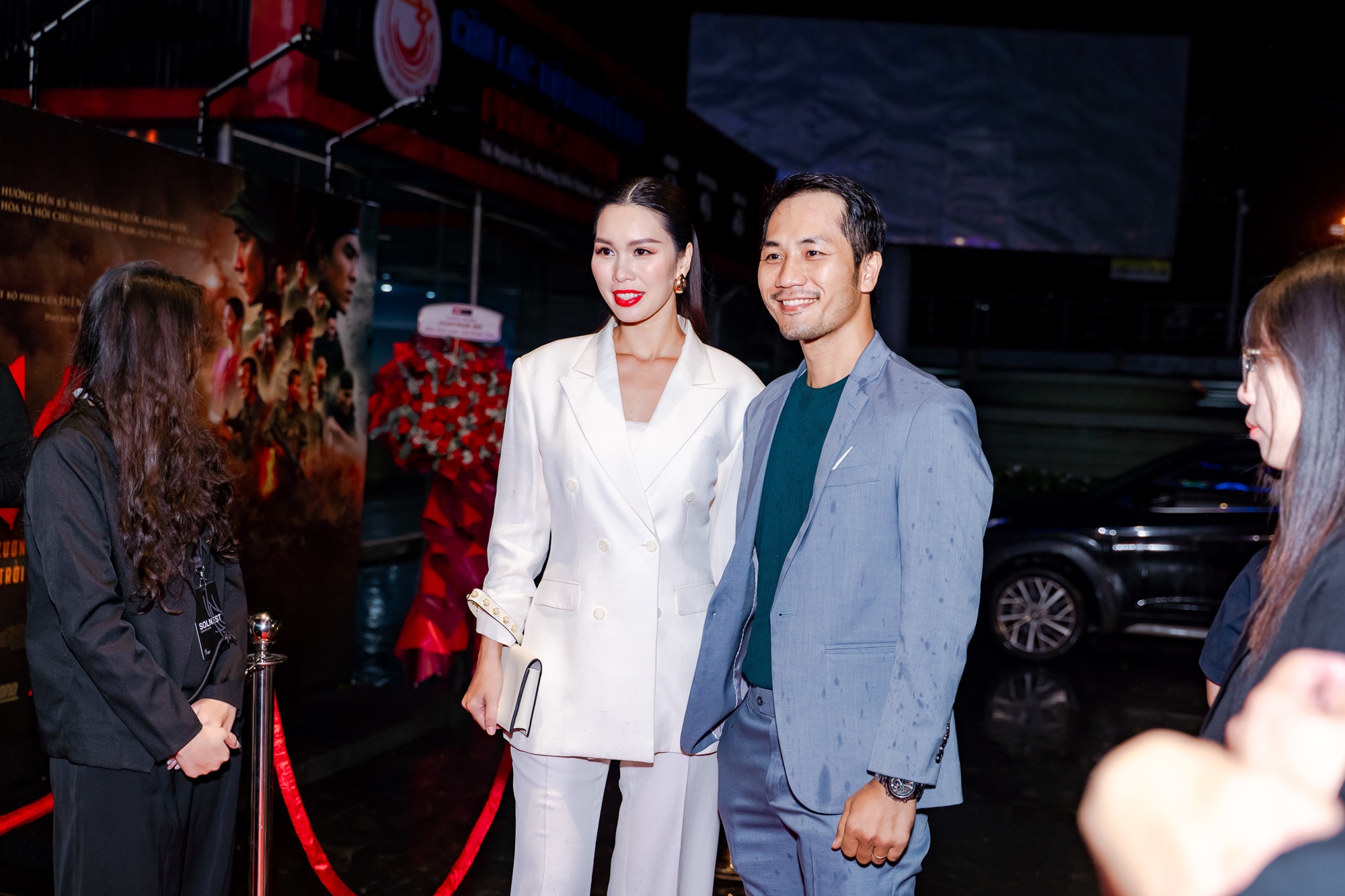 Thảm đỏ hot nhất hôm nay: Hứa Vĩ Văn U50 vẫn lấn át hội nam thần, 1 nàng thơ đẹp quá mức thách thức mọi filter- Ảnh 16.