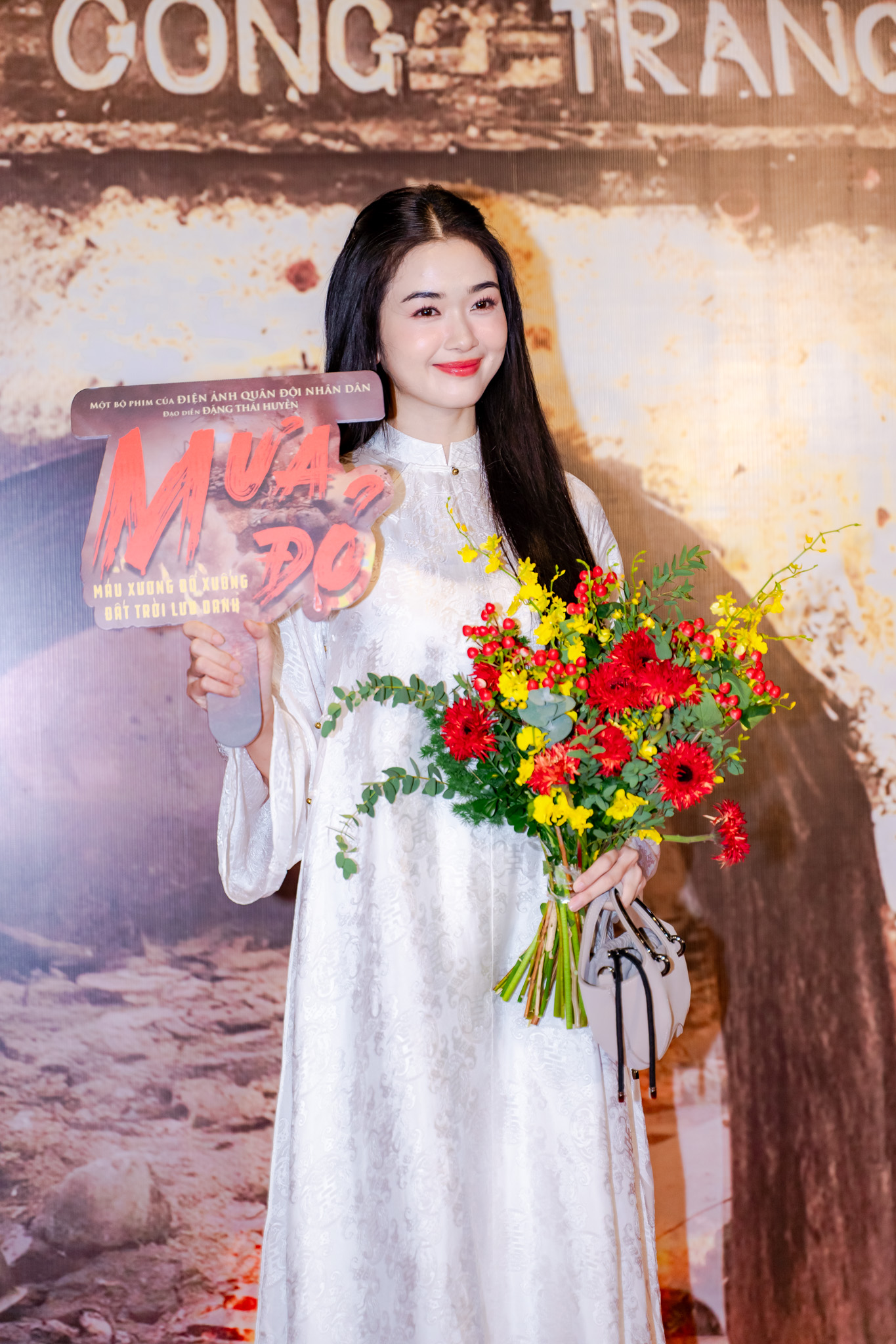 Thảm đỏ hot nhất hôm nay: Hứa Vĩ Văn U50 vẫn lấn át hội nam thần, 1 nàng thơ đẹp quá mức thách thức mọi filter- Ảnh 10.
