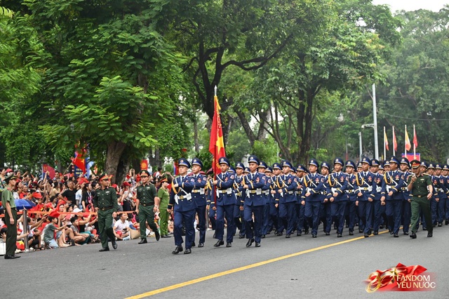 Tổng hợp luyện diễu binh diễu hành lần 1: Tất cả đã sẵn sàng!- Ảnh 32. Tổng hợp luyện diễu binh diễu hành lần 1: Tất cả đã sẵn sàng!- Ảnh 32.