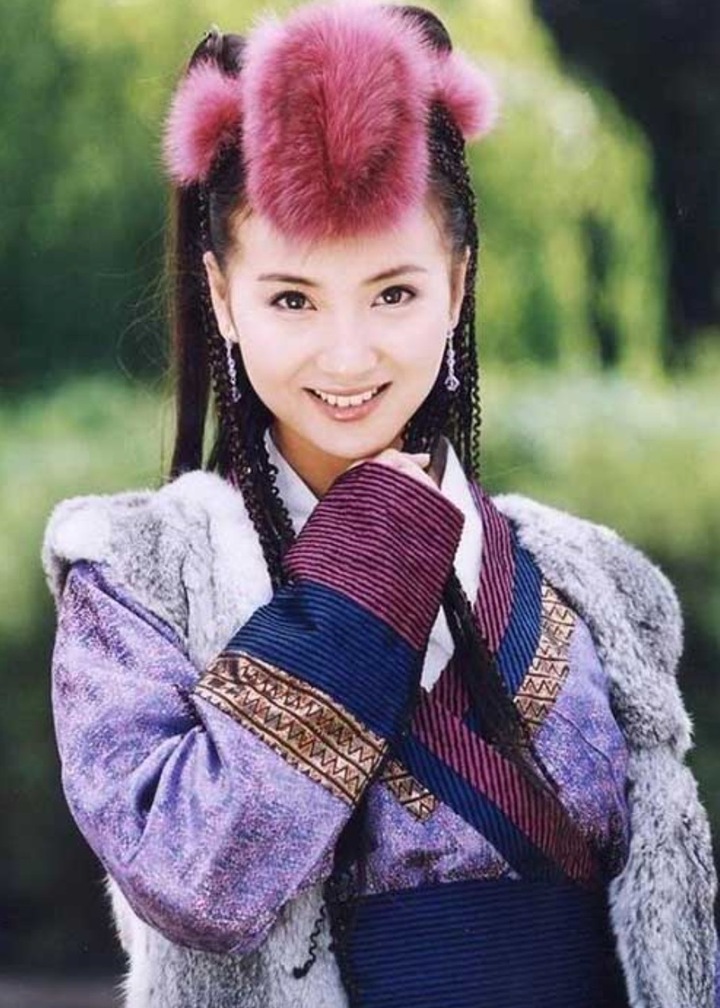 Mỹ nhân đẹp nhất 'Thiên long bát bộ' bỏ showbiz cưới đại gia, giờ làm giảng viên- Ảnh 1.