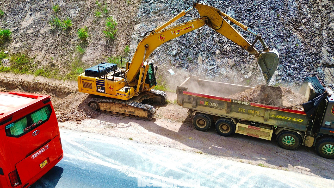 Gấp rút thi công dự án 'lên đời' cao tốc La Sơn - Hòa Liên- Ảnh 4. Gấp rút thi công dự án 'lên đời' cao tốc La Sơn - Hòa Liên- Ảnh 4.