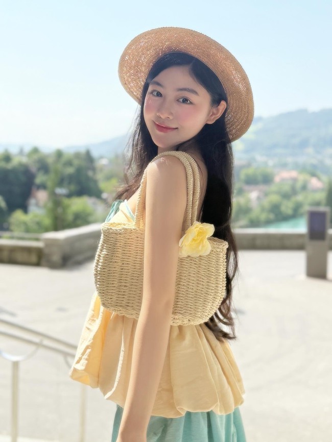 Lọ Lem - Hạt Dẻ nhà MC Quyền Linh nhận bình luận cực vô duyên dù khoe ảnh siêu xinh: Đọc mà tức giùm!- Ảnh 1.