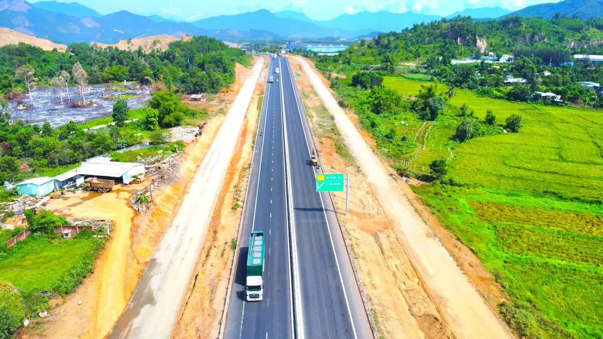 Thu phí 13 tuyến cao tốc mới, dự kiến thu gần 2.500 tỷ đồng/năm- Ảnh 1.