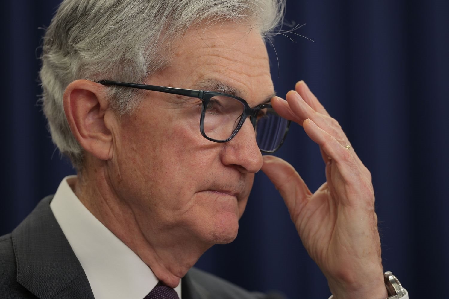 Chủ tịch Fed Jerome Powell phát tín hiệu có thể hạ lãi suất ngay trong tháng 9, dù giữ quan điểm thận trọng- Ảnh 1. Chủ tịch Fed Jerome Powell phát tín hiệu có thể hạ lãi suất ngay trong tháng 9, dù giữ quan điểm thận trọng- Ảnh 1.