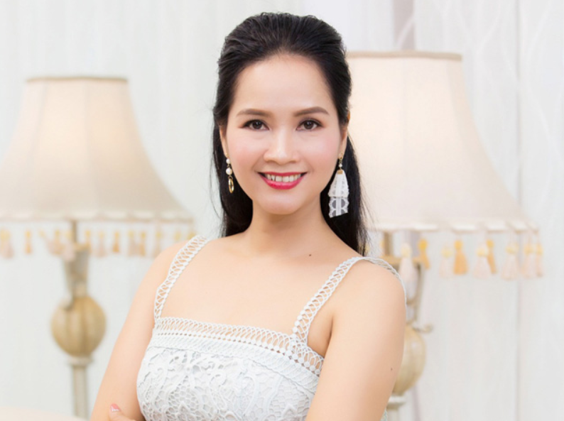 Nữ diễn viên chụp ảnh cùng Cục trưởng Xuân Bắc ở Tổng hợp luyện A80 là ai mà viral khắp MXH?- Ảnh 5. Nữ diễn viên chụp ảnh cùng Cục trưởng Xuân Bắc ở Tổng hợp luyện A80 là ai mà viral khắp MXH?- Ảnh 5.