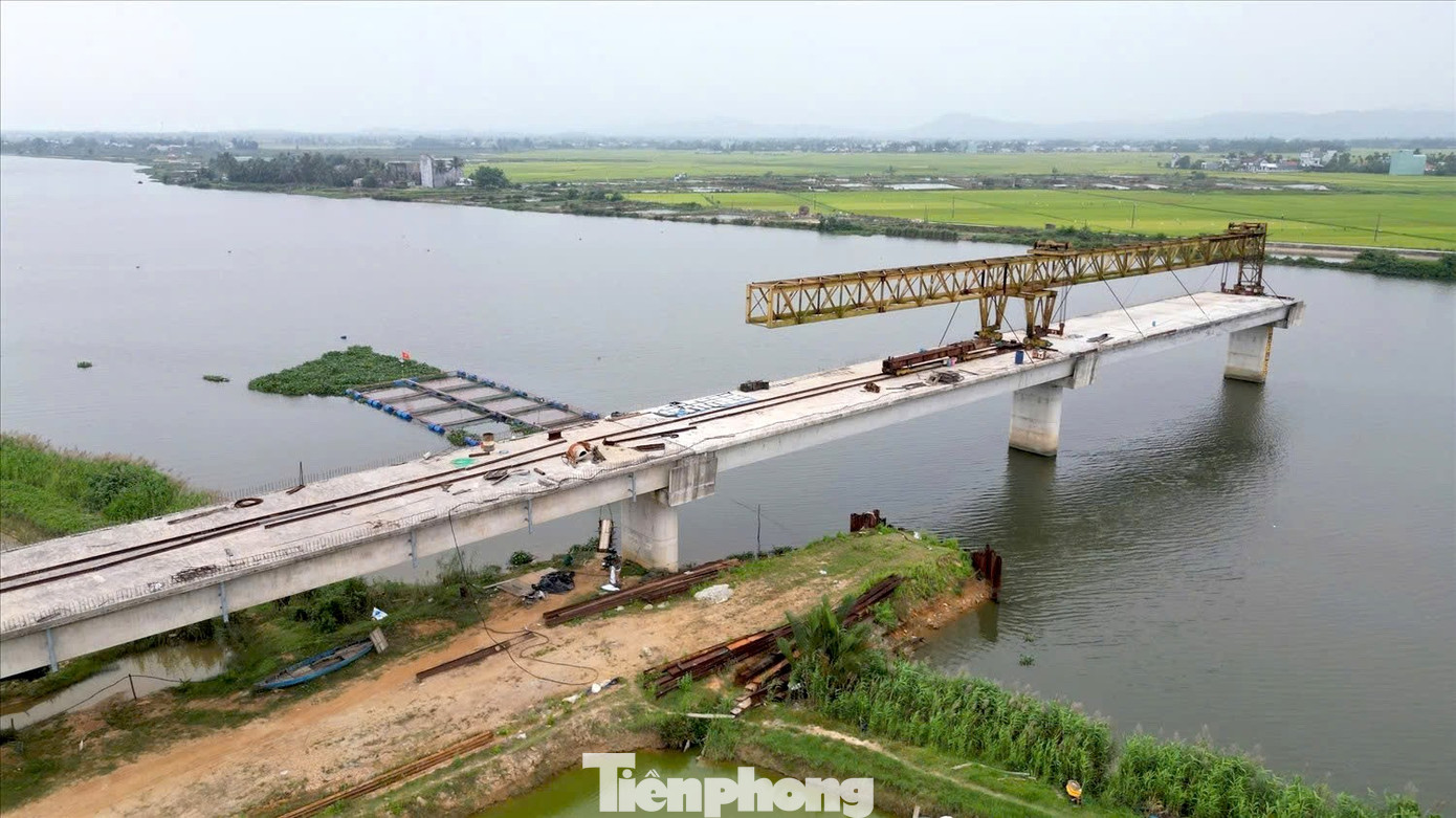 Dự án cầu xây gần 1 thập kỷ không xong, lãnh đạo Đà Nẵng chỉ đạo 'nóng'- Ảnh 4. Dự án cầu xây gần 1 thập kỷ không xong, lãnh đạo Đà Nẵng chỉ đạo 'nóng'- Ảnh 4.