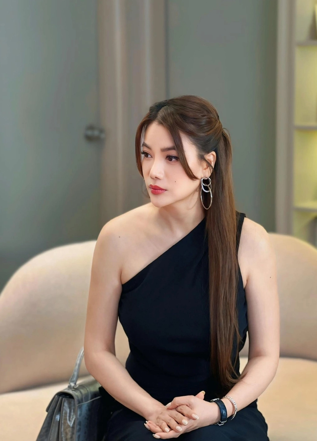 Trương Ngọc Ánh tuổi 49 rất chăm làm 1 việc để bơm collagen, 1 Hoa hậu 54 tuổi cũng duy trì để nhan sắc tươi trẻ đáng ngưỡng mộ- Ảnh 3. Trương Ngọc Ánh tuổi 49 rất chăm làm 1 việc để bơm collagen, 1 Hoa hậu 54 tuổi cũng duy trì để nhan sắc tươi trẻ đáng ngưỡng mộ- Ảnh 3.