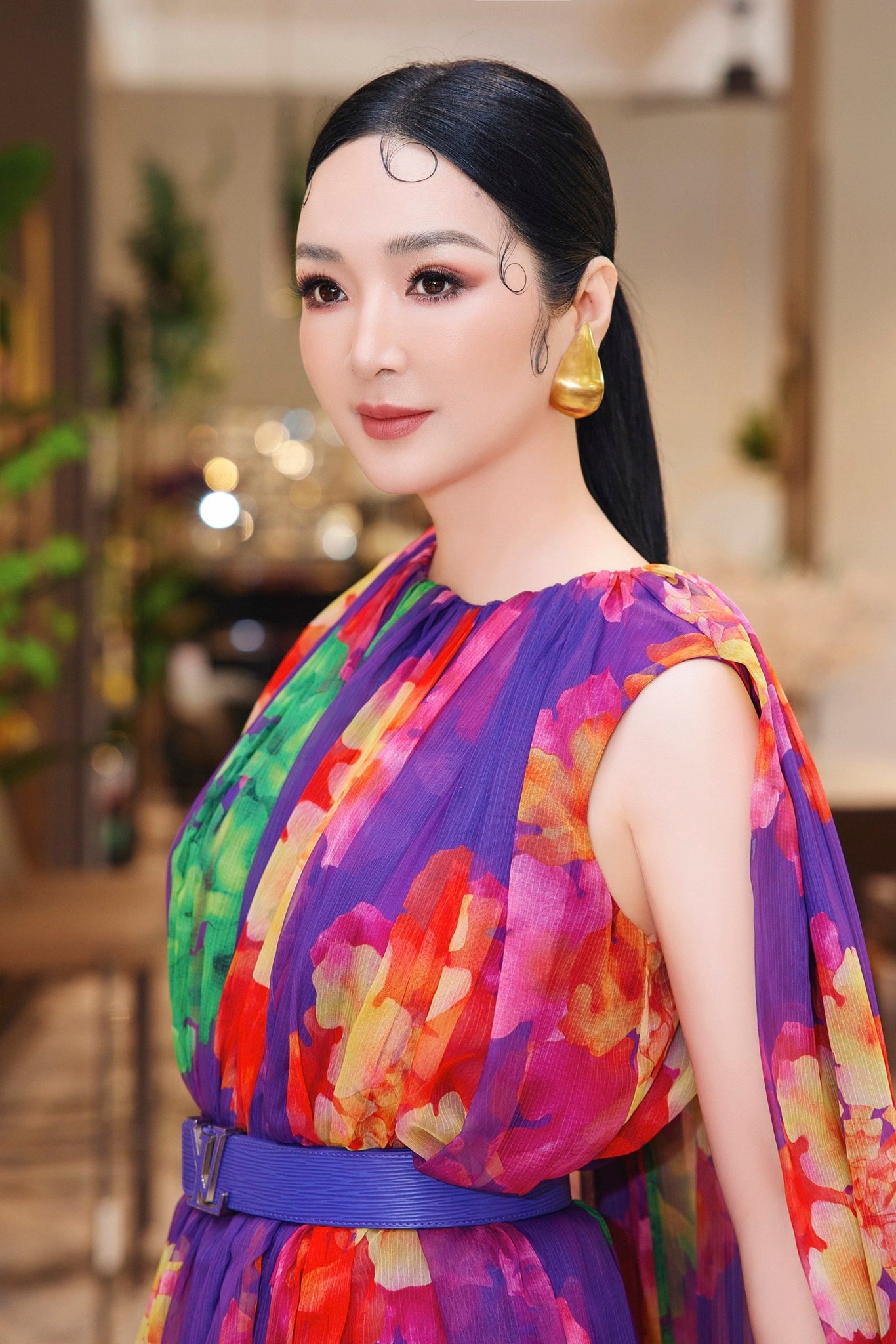 Trương Ngọc Ánh tuổi 49 rất chăm làm 1 việc để bơm collagen, 1 Hoa hậu 54 tuổi cũng duy trì để nhan sắc tươi trẻ đáng ngưỡng mộ- Ảnh 6. Trương Ngọc Ánh tuổi 49 rất chăm làm 1 việc để bơm collagen, 1 Hoa hậu 54 tuổi cũng duy trì để nhan sắc tươi trẻ đáng ngưỡng mộ- Ảnh 6.