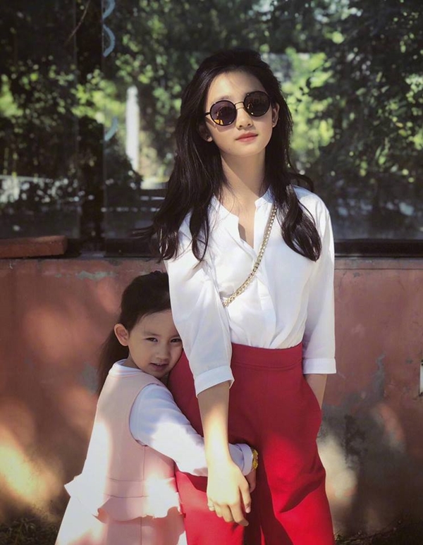 3 sao nhí hot nhất “Bố ơi mình đi đâu thế” sau 1 thập kỷ: Người thành rich kid 15 tuổi đã có Rolls-Royce, học trường hoàng gia, người rời xa showbiz với lựa chọn bất ngờ- Ảnh 7. 3 sao nhí hot nhất “Bố ơi mình đi đâu thế” sau 1 thập kỷ: Người thành rich kid 15 tuổi đã có Rolls-Royce, học trường hoàng gia, người rời xa showbiz với lựa chọn bất ngờ- Ảnh 7.
