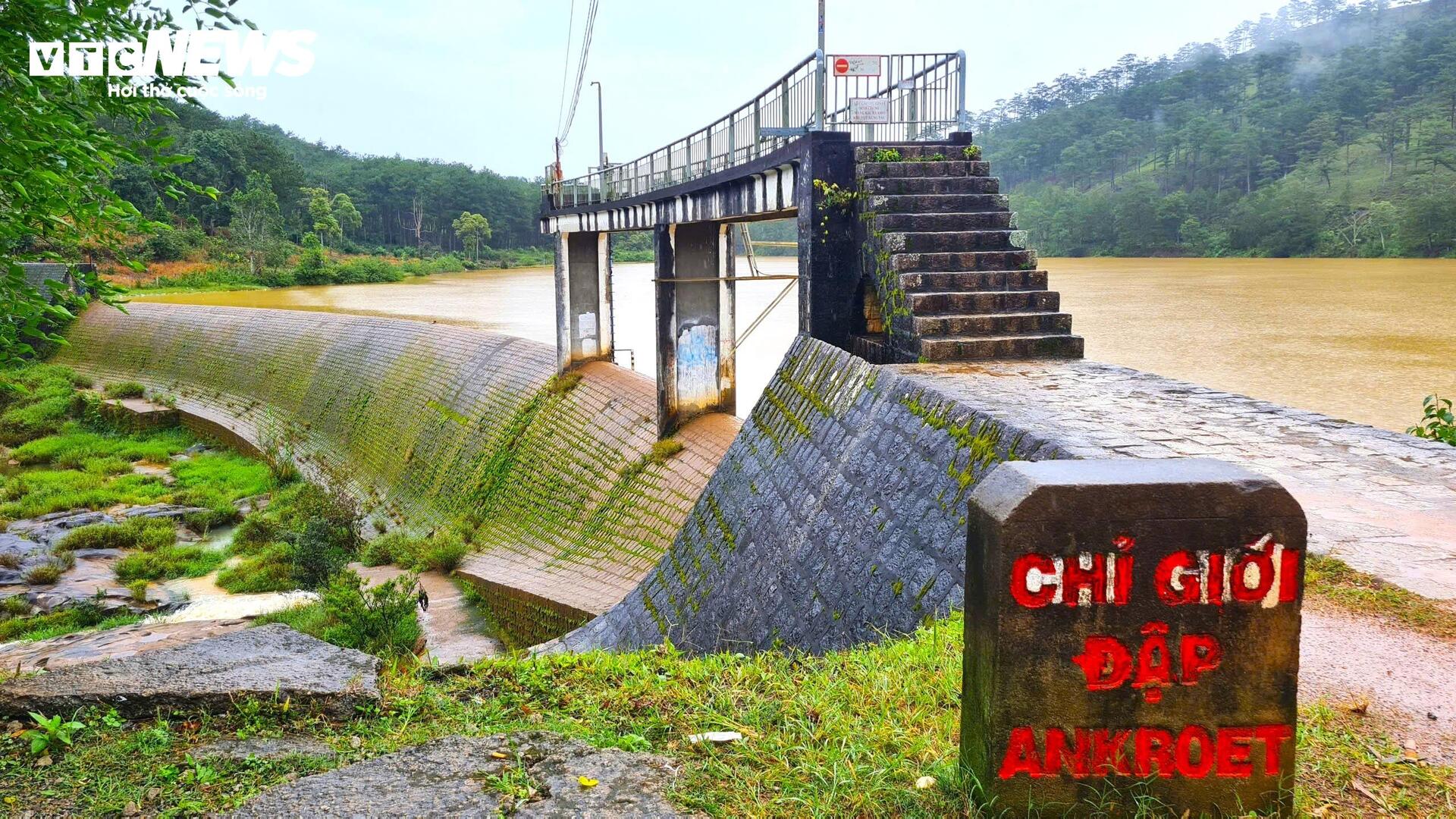 Ngắm thủy điện cổ nhất Việt Nam, nơi giới trẻ đua nhau check-in ở Đà Lạt- Ảnh 15.