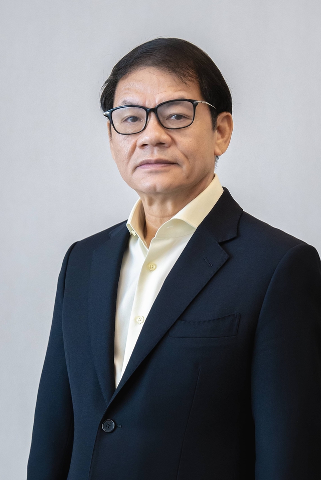 Tỷ phú Trần Bá Dương gửi tâm thư tới toàn bộ nhân viên, sau khi các "công thần" tự nguyện xin nghỉ- Ảnh 1. Tỷ phú Trần Bá Dương gửi tâm thư tới toàn bộ nhân viên, sau khi các "công thần" tự nguyện xin nghỉ- Ảnh 1.