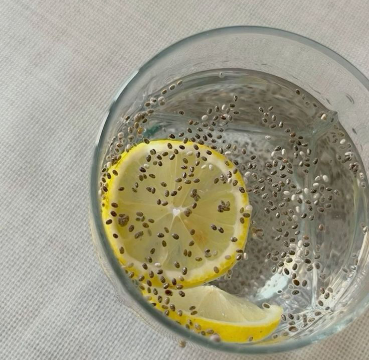 Loại hạt nhỏ hơn con kiến nhưng chứa cả “bầu trời dinh dưỡng”, bổ não, dưỡng tim, giảm cân, chống già: Bạn có đoán ra không?- Ảnh 1.