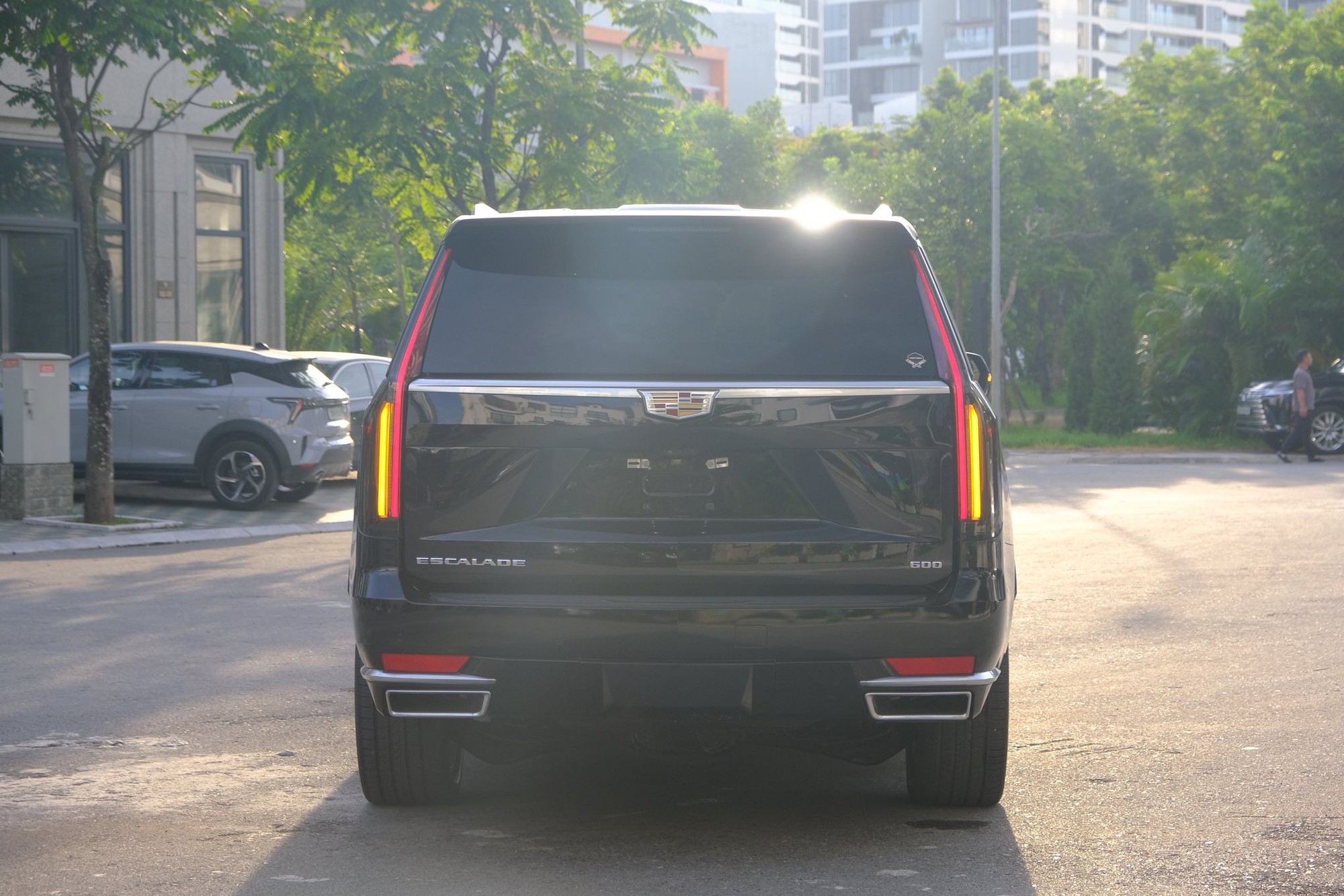 Xe Mỹ cực hiếm ở Việt Nam vừa rao bán: Chung động cơ VinFast President, đồng hồ hé lộ mức ăn xăng khủng- Ảnh 3. Xe Mỹ cực hiếm ở Việt Nam vừa rao bán: Chung động cơ VinFast President, đồng hồ hé lộ mức ăn xăng khủng- Ảnh 3.