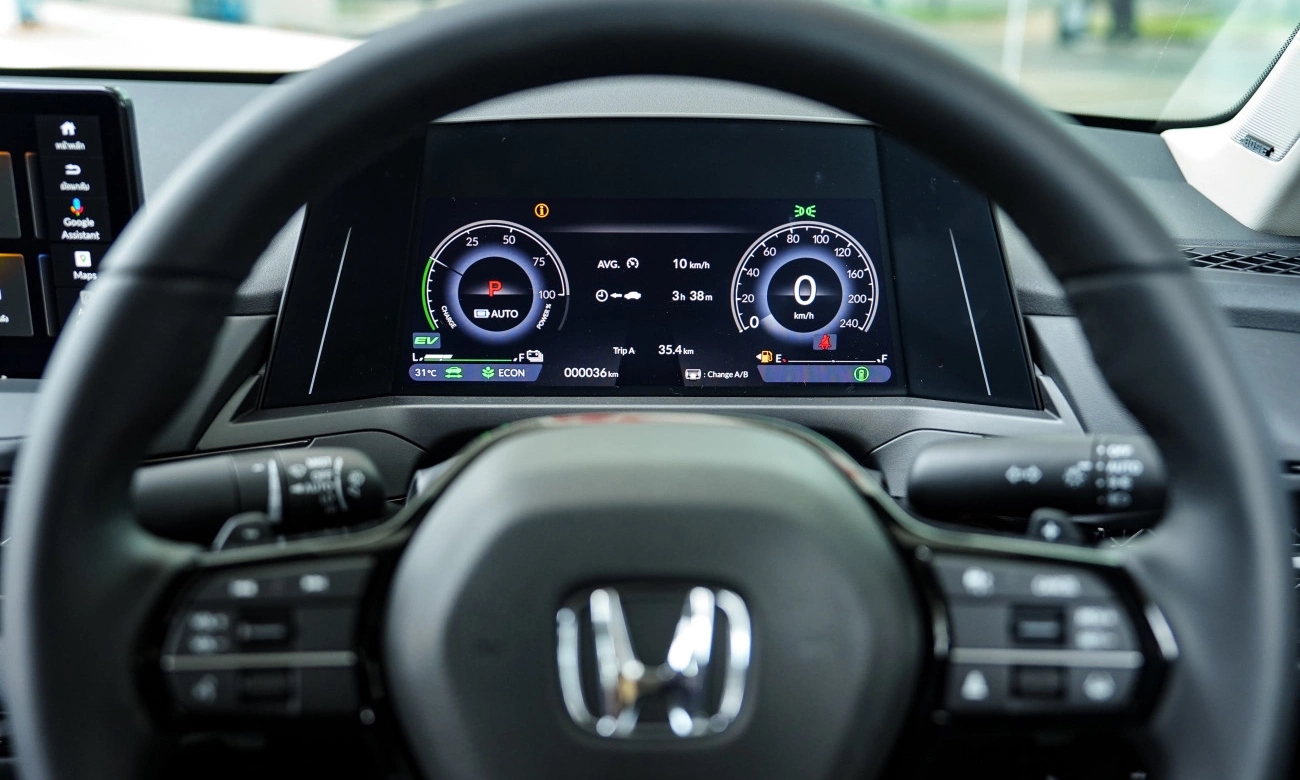 Honda Accord hybrid ra mắt ĐNÁ: Thêm loạt công nghệ trên bản tiêu chuẩn, màn HUD, 207 mã lực, liệu có về Việt Nam tăng sức đấu Camry?- Ảnh 6. Honda Accord hybrid ra mắt ĐNÁ: Thêm loạt công nghệ trên bản tiêu chuẩn, màn HUD, 207 mã lực, liệu có về Việt Nam tăng sức đấu Camry?- Ảnh 6.