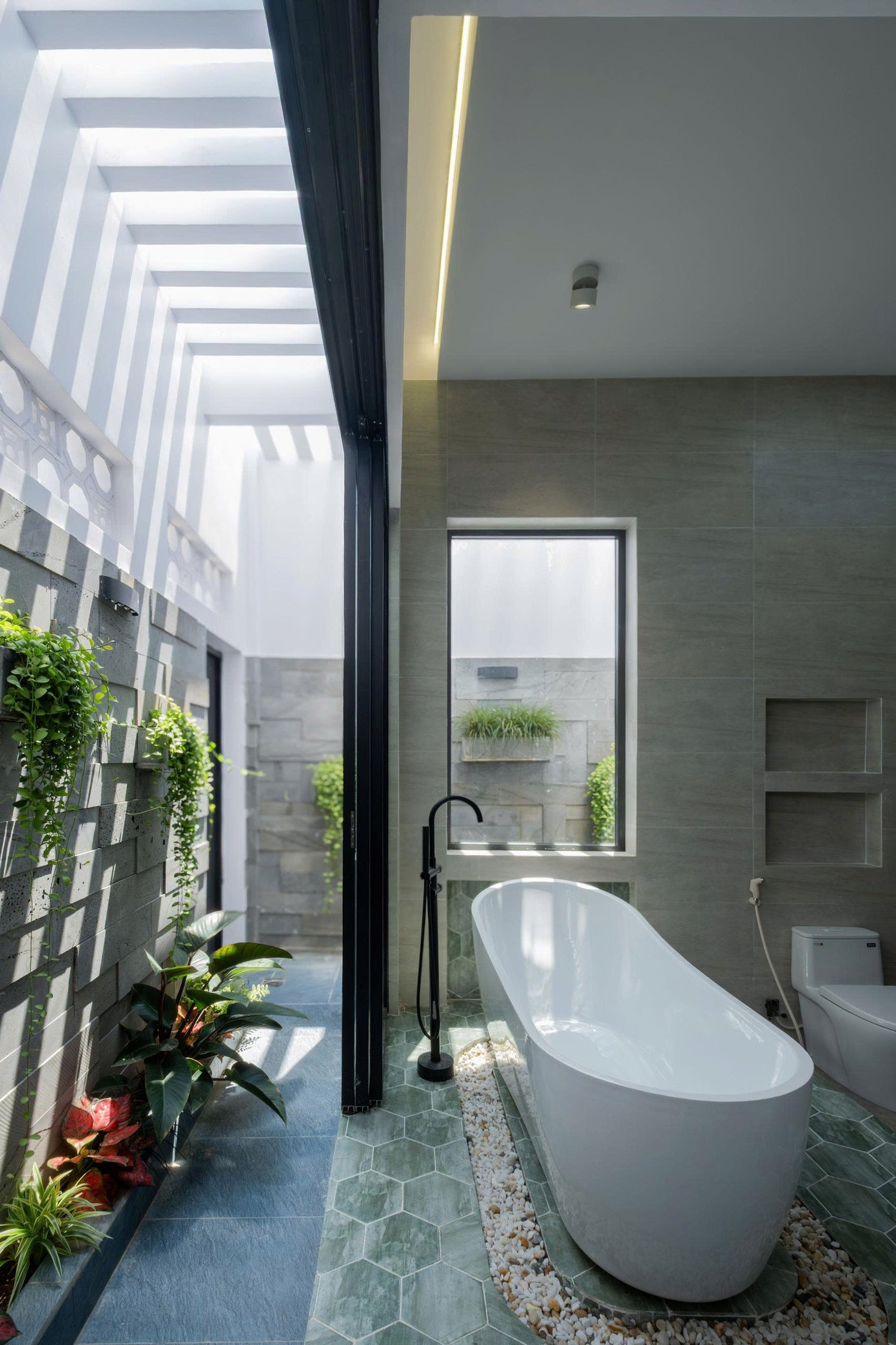 Quá trình 'biến đổi' không gian mới tiện nghi rộng 146m2 tại Phan Thiết- Ảnh 13. Quá trình 'biến đổi' không gian mới tiện nghi rộng 146m2 tại Phan Thiết- Ảnh 13.