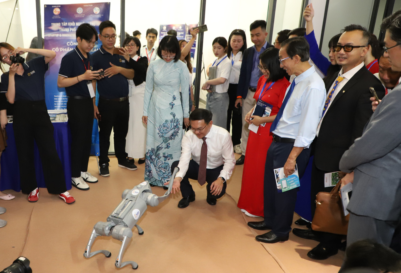 TPHCM vận hành tòa nhà được kỳ vọng thành trung tâm tụ hội nhân tài công nghệ của thế giới- Ảnh 2. TPHCM vận hành tòa nhà được kỳ vọng thành trung tâm tụ hội nhân tài công nghệ của thế giới- Ảnh 2.