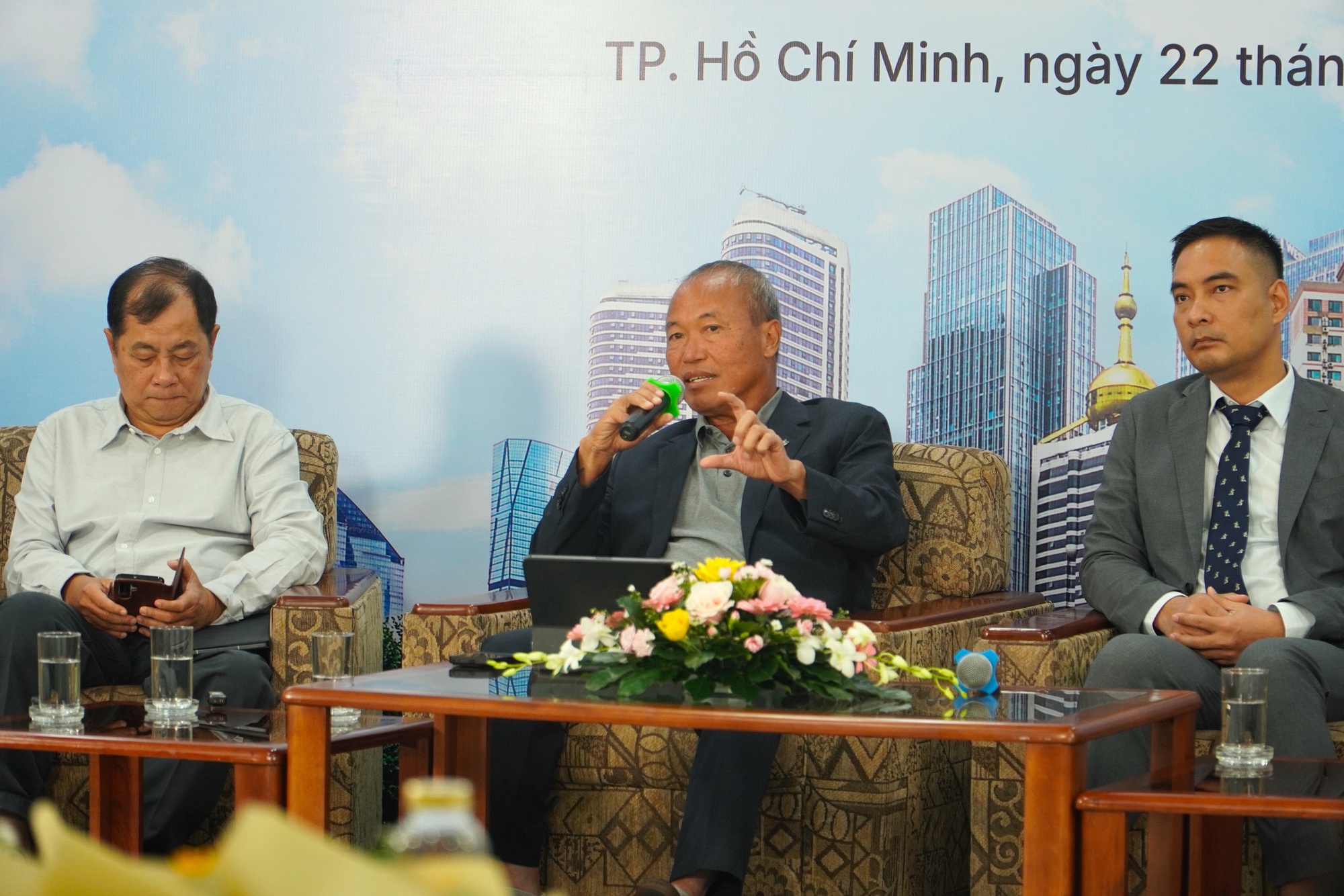 Biết tiết kiệm, người trẻ có thể mua nhà- Ảnh 3. Biết tiết kiệm, người trẻ có thể mua nhà- Ảnh 3.