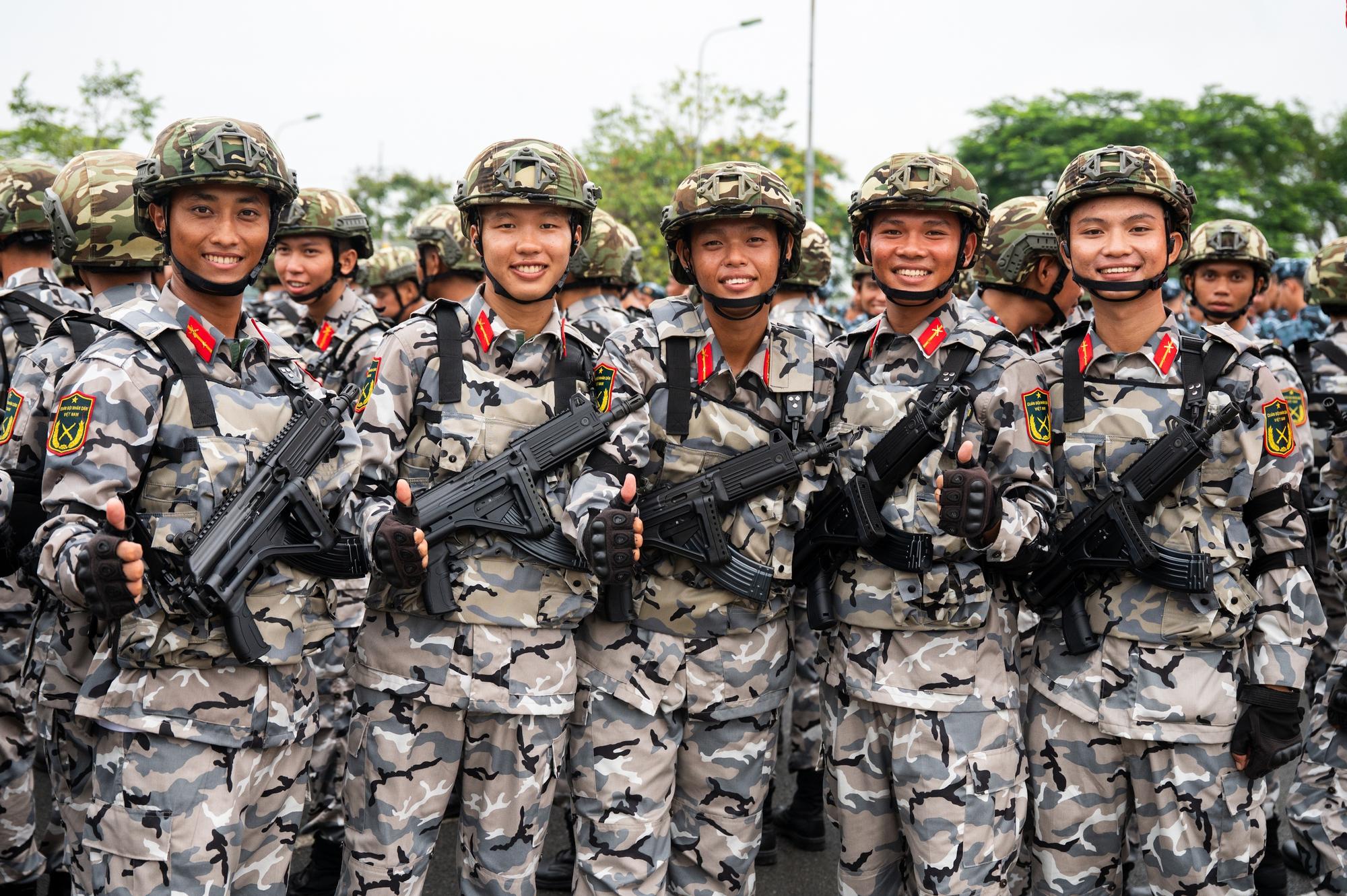 Khi những câu chuyện nhỏ bé cùng tạo nên ngọn lửa lớn mang tên "Tiếp Lửa Tự Hào"- Ảnh 6. Khi những câu chuyện nhỏ bé cùng tạo nên ngọn lửa lớn mang tên "Tiếp Lửa Tự Hào"- Ảnh 6.