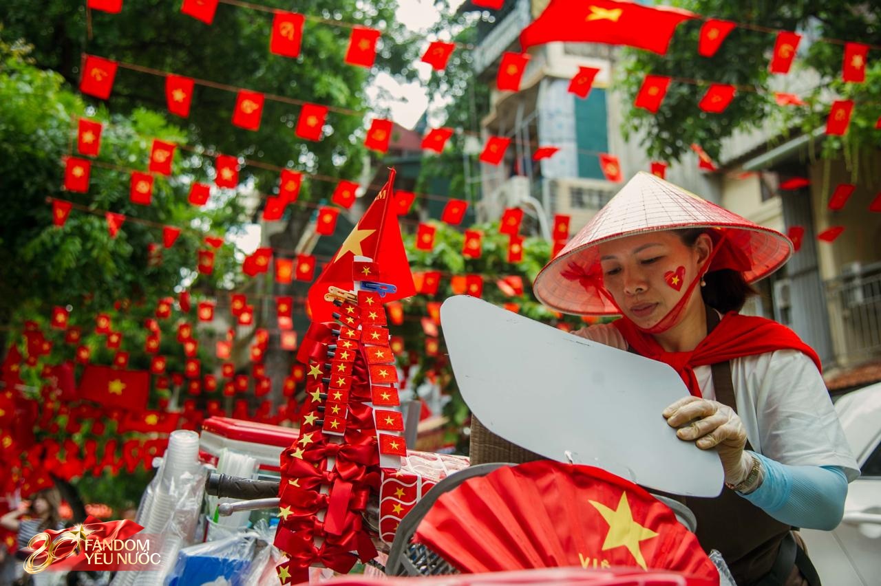 Hà Nội, những ngày đi dưới bóng cờ!- Ảnh 32. Hà Nội, những ngày đi dưới bóng cờ!- Ảnh 32.